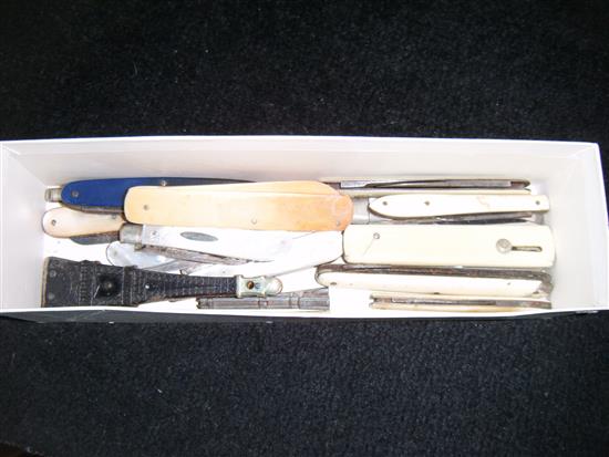Collection folding pen knives and fruit knives
